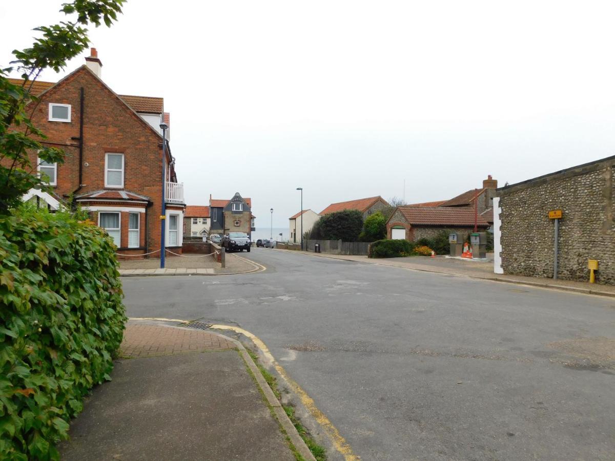 Salty Towers Sheringham Exterior foto