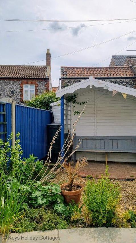 Salty Towers Sheringham Exterior foto
